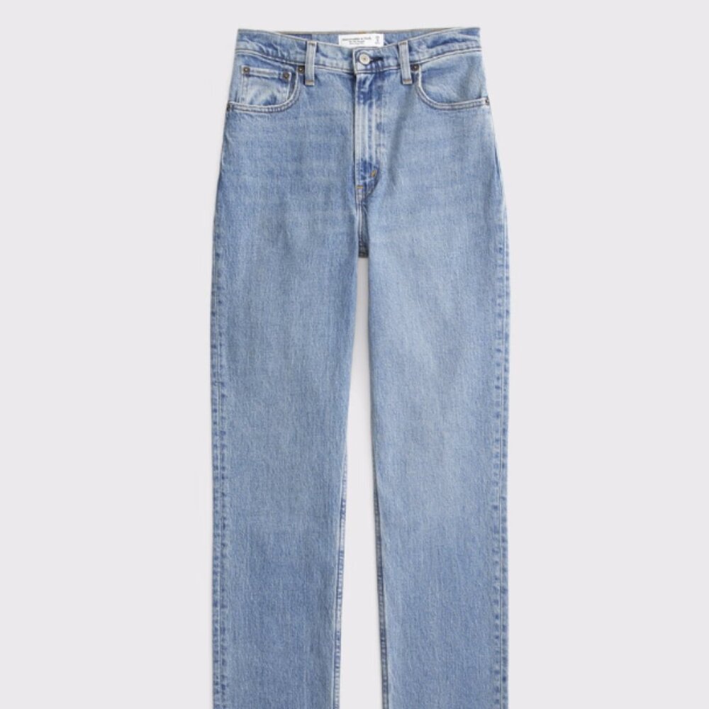 Abercrombie 90s Ultra High Rise 90s Straight Jean (Size 8)